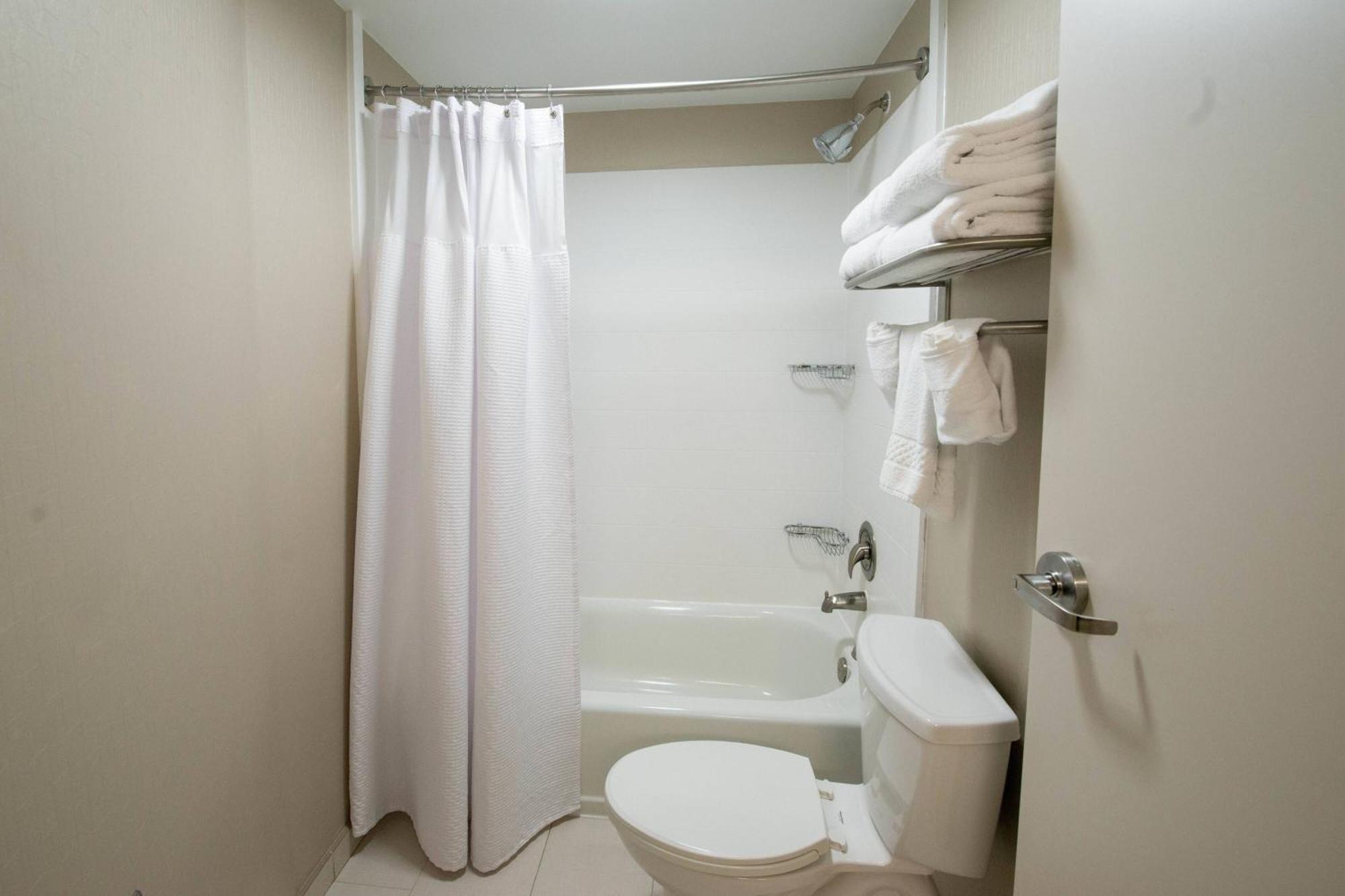 Springhill Suites By Marriott Winston-Salem Hanes Mall Екстер'єр фото